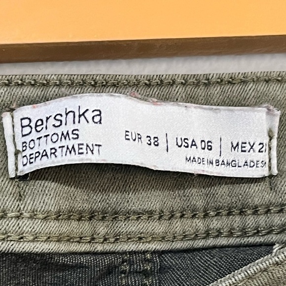 Bershka Olive Green Skinny Pants - Size 6 - Picture 3 of 8